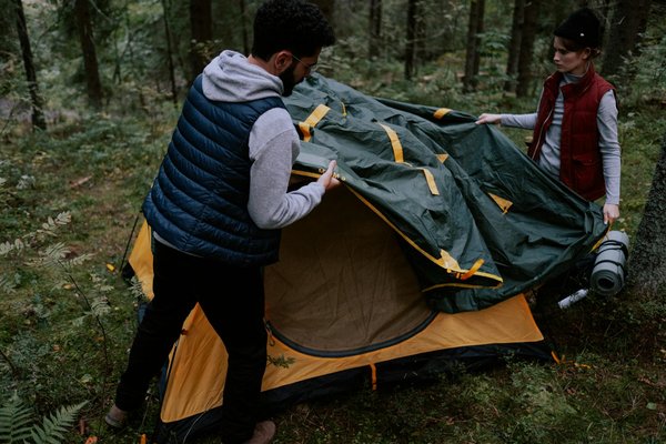 Voyager avec un petit budget : les avantages du slow travel